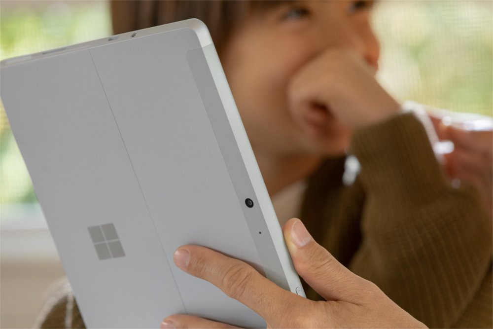 Microsoft Surface Go 2 | 10.5" Touch (1920x1280) | Intel Pentium Gold 4425Y | 4GB RAM | 64GB eMMC | Windows 10 Professional | Zilver | OPEN BOX